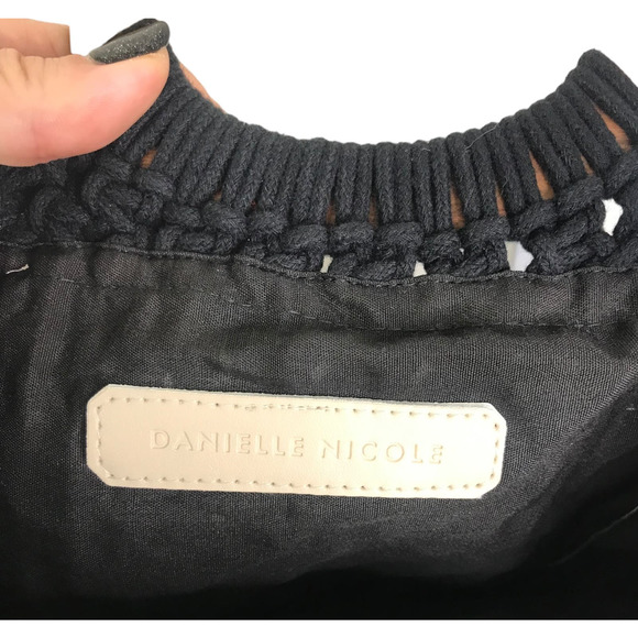 Danielle Nicole Women's Black Boho Macrame Wooden Handle Crossbody Bag Chic Knit - Picture 2 of 10